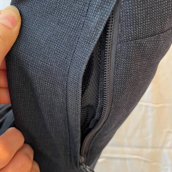 Burton Living Lining Ski Jacket, Navy Blue, Women's XS ($50 OBO) - Picture 5 of 9